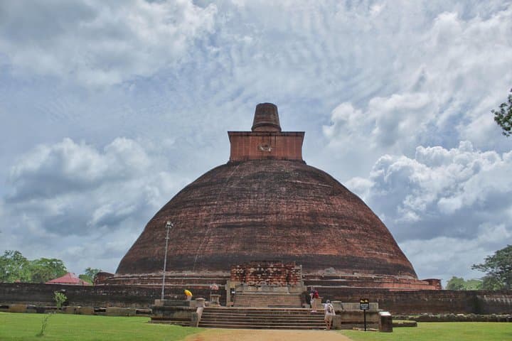 Across Sri Lanka's Ancient Capitals: 8-Day Historical Itinerary photo 3