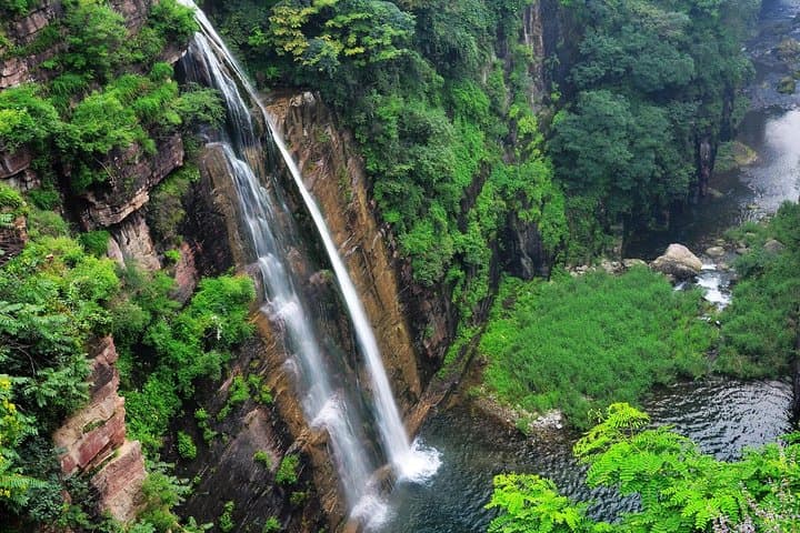 Yuntai Mountain Geopark Day Trip from Beijing by Bullet Train photo 2