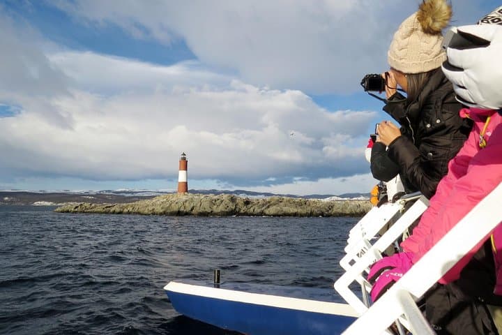 Beagle Channel Navigation to Sea Lions Island — Ushuaia Wildlife Cruise photo 4