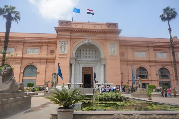 Cairo Layover: Pyramids, Egyptian Museum, Camel & Felucca Experience photo 4
