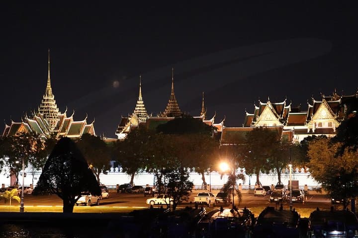 Bangkok Dinner Cruise on the Chao Phraya River: Evening Buffet & Riverside Sights photo 6
