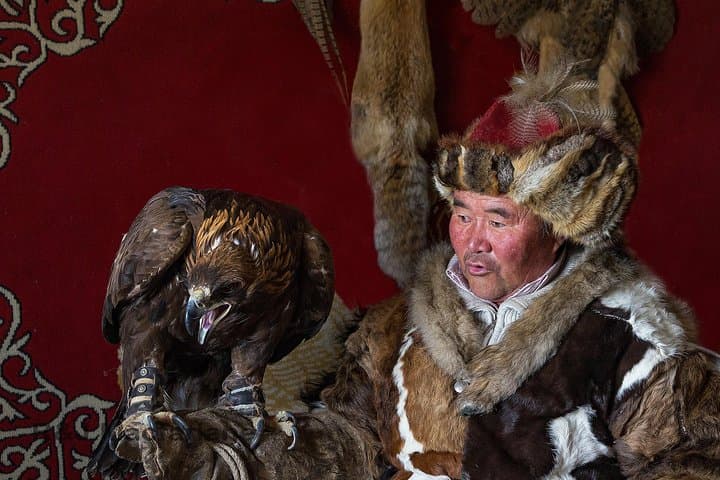 Living with Kazakh Eagle Hunters: Multi-Day Altai Tavan Bogd Expedition
