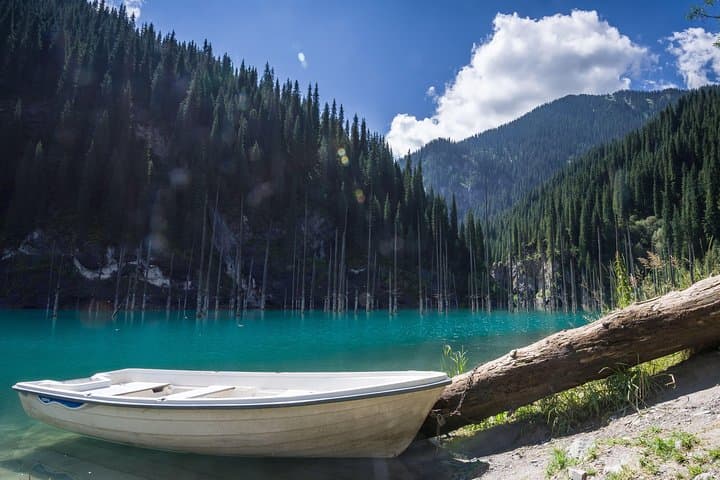 Kolsai and Kaindy Lakes: Two-Day Private Tour from Almaty