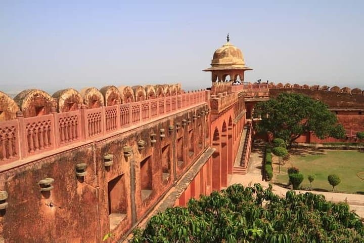 6-Day Golden Triangle Tour: Delhi, Agra, Jaipur with Rishikesh & Haridwar