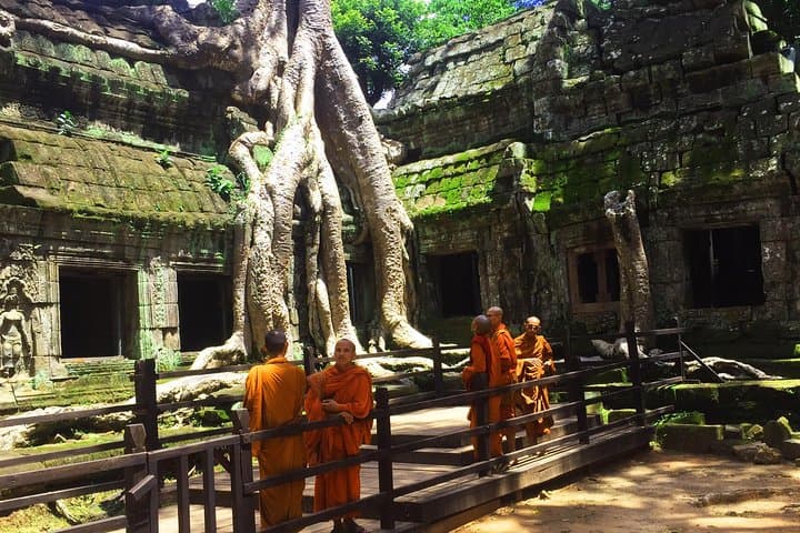 Angkor Temples at Sunset: One-Day Siem Reap Tour photo 6