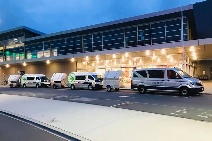 Christchurch Airport Arrival Transfer to Central City Hotels — Shared Shuttle Service photo 4