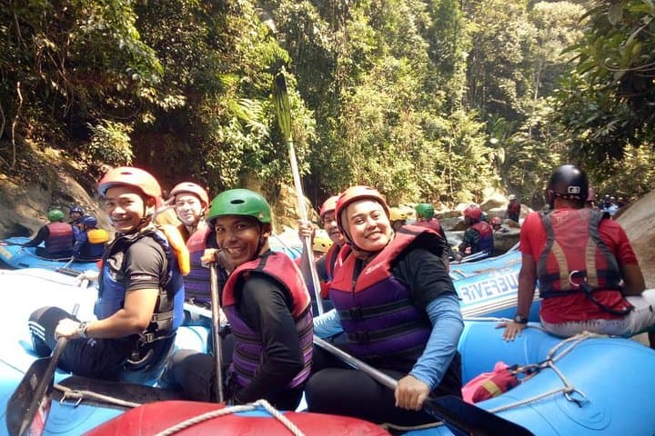 Kampar River Whitewater Rafting from Kuala Lumpur: 7 km and 9 Rapids in Gopeng photo 5