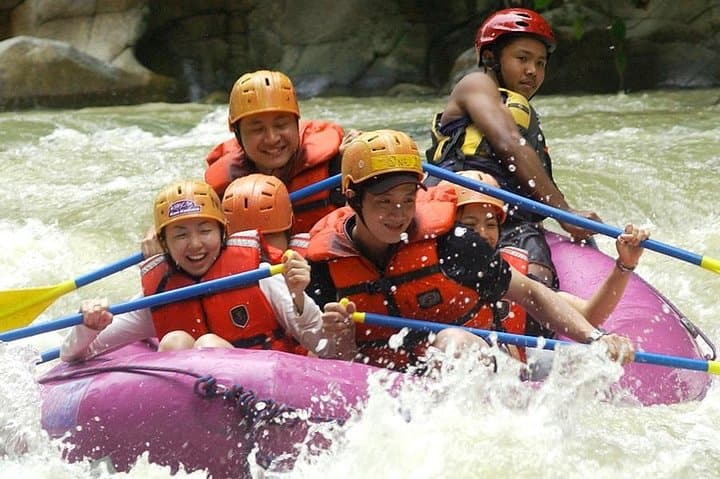 Kampar River Whitewater Rafting from Kuala Lumpur: 7 km and 9 Rapids in Gopeng photo 4