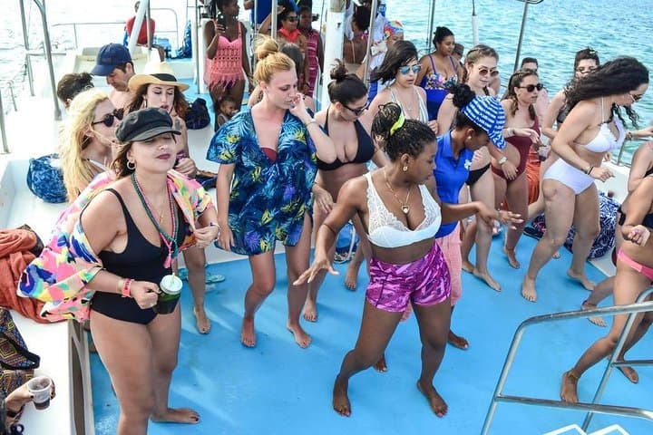 Punta Cana Catamaran Party Cruise with Open Bar & Snorkeling photo 2