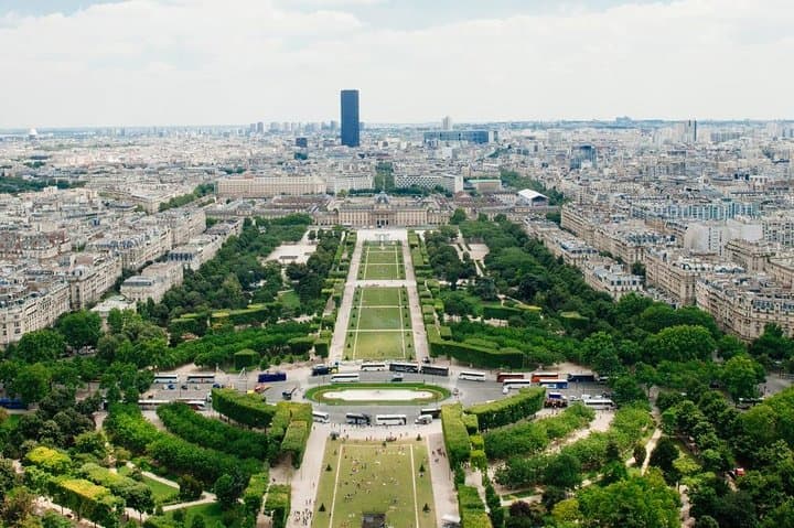 Eiffel Tower Second Floor & Summit Guided Access — 60-Minute Paris Tour photo 6
