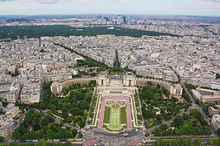 Eiffel Tower Second-Floor Guided Access: Skip-the-Line Paris Views photo 2