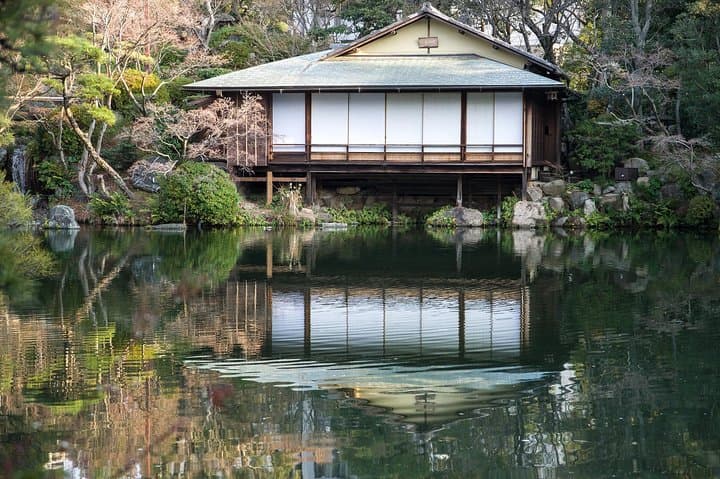 Private Family Day in Kobe: Personalized Local-Led Tour to Mount Rokko & Arima Onsen photo 4