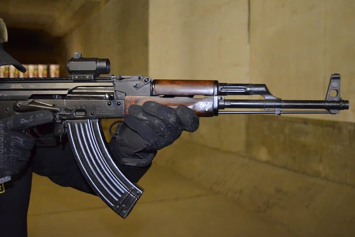 Indoor AK‑47 Shooting Experience in Prague — 90‑Minute Range Session with Pro Instructor photo 2