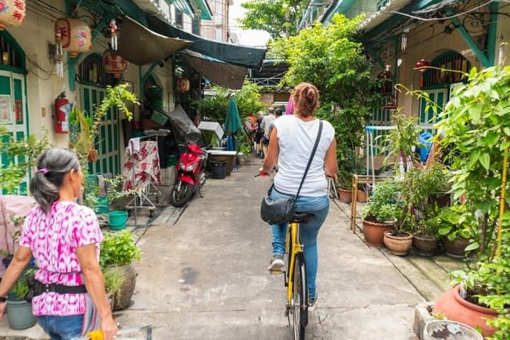 Cycling Bangkok Canals: 5-Hour Chinatown & Longtail Boat Tour photo 3