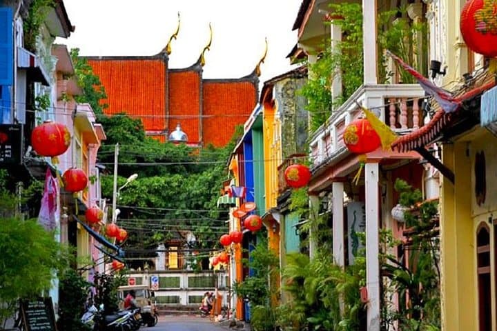 Phuket Best City & Sightseeing Tour: Big Buddha, Wat Chalong & Beach Viewpoints