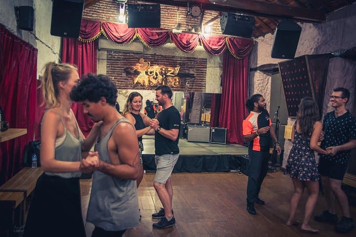 Getsemaní Salsa Night: Class, Bar Crawl & Café Havana Entry in Cartagena photo 5