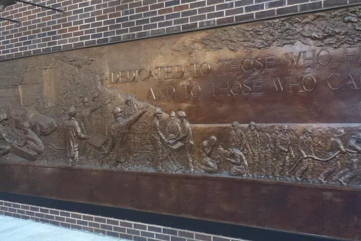 Unlocking History: A Self-Guided Walking Adventure in Lower Manhattan photo 2