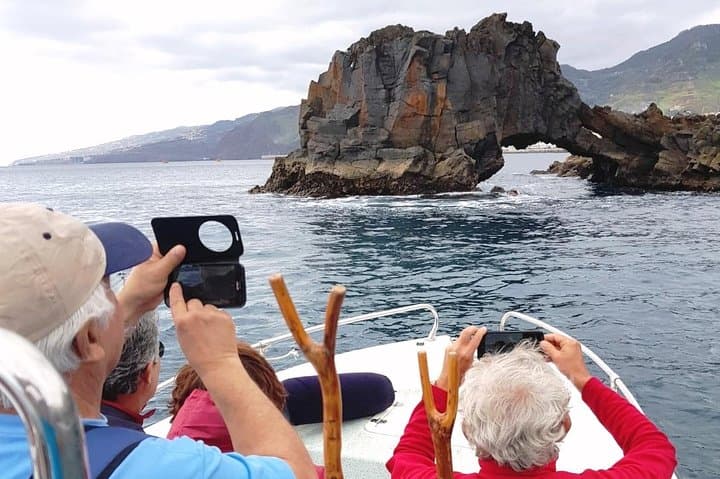 Ponta de São Lourenço Boat Tour — Lighthouse, Caves & Coastal Wildlife from Quinta do Lorde