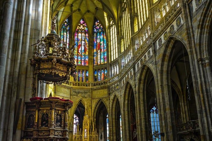 Full-Day Prague Private Tour — Prague Castle, Charles Bridge & Old Town photo 3