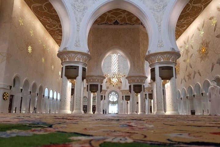 Full-Day Abu Dhabi City Tour from Dubai: Sheikh Zayed, Yas Island & Heritage Village photo 6