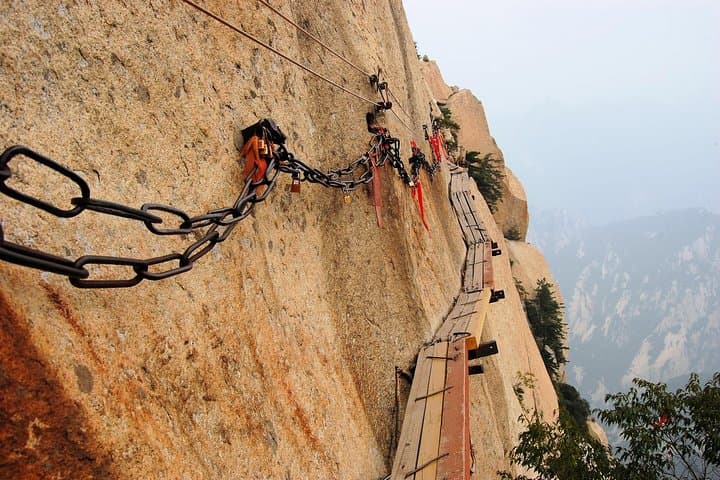 Private Mt. Huashan Hiking Tour from Xi'an — Cable Car to West Peak and Steep Ridge Hike photo 4