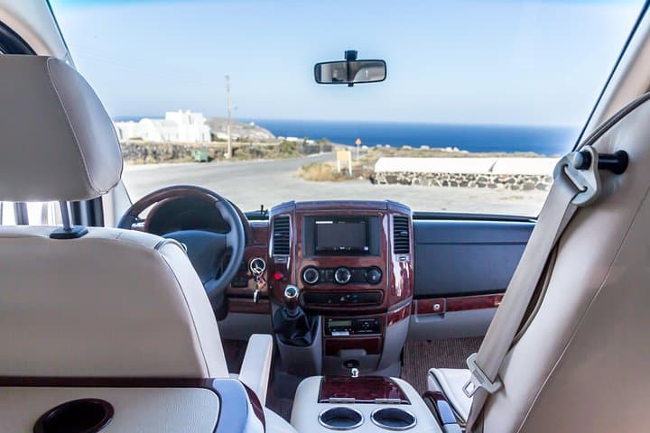 Private Santorini Minivan Tour: 6-Hour Custom Shore Excursion photo 4