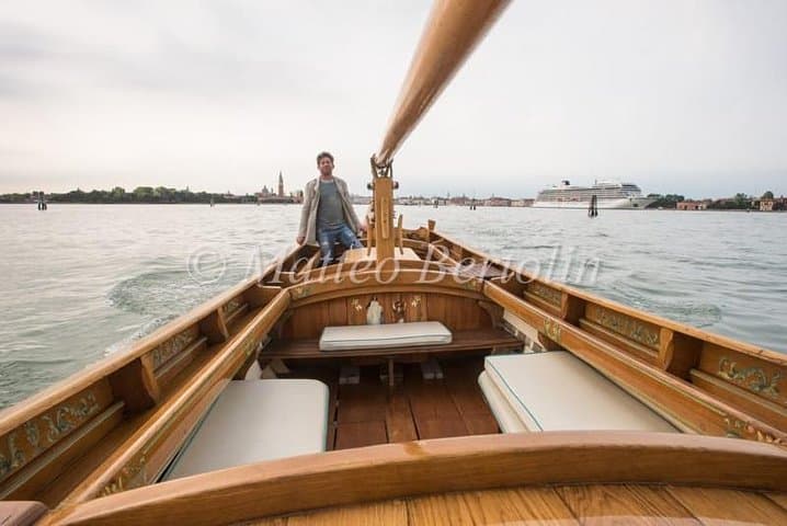 Sunset Prosecco Boat Tour in Venice — Twilight Views of St. Mark's Basin photo 3