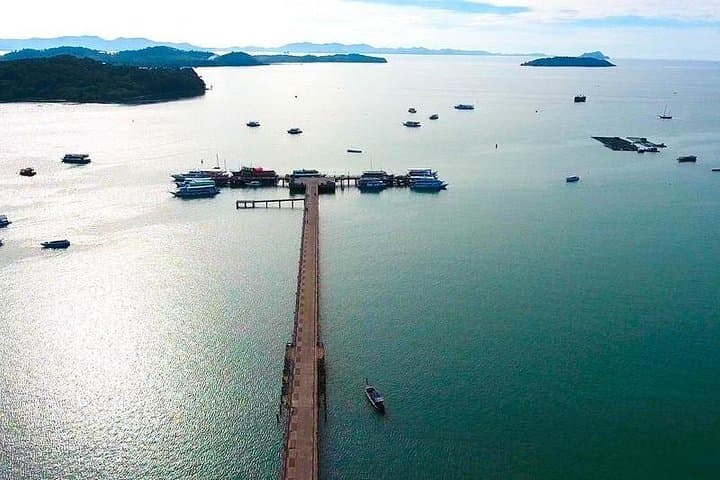 Phang Nga Bay Speedboat & Canoe Day Trip to James Bond Island photo 2