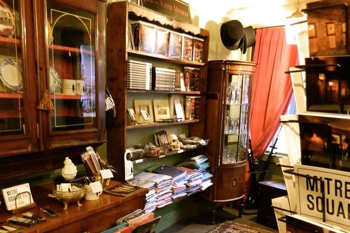 Jack the Ripper Walking Tour & Ripper Museum — Whitechapel Crime Walk photo 3