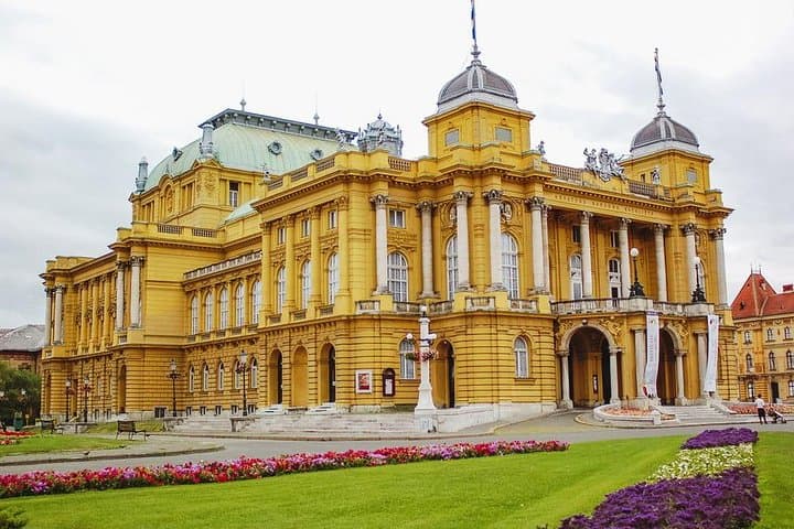 Vuglec Breg Winery Tour from Zagreb: Vineyard Walks & Classic-Method Sparkling photo 3