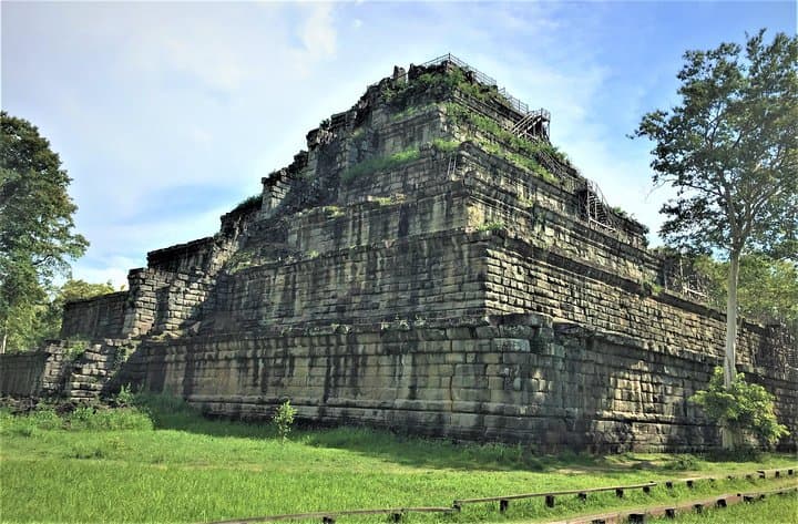 Full-Day Beng Mealea & Koh Ker Temple Exploration from Siem Reap