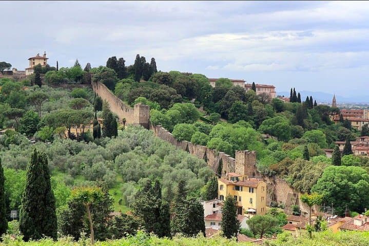 Off the Beathen Path Oltrarno Walking Tour of Florence Artisan Workshops photo 2