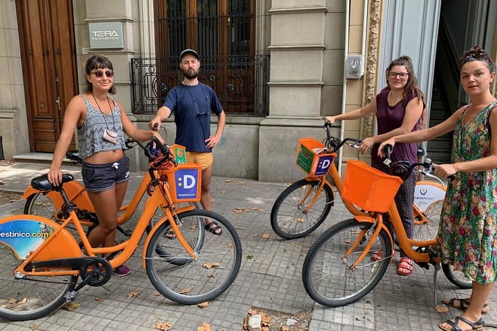 Explore Montevideo by Bike: Rambla Rentals & Self-Guided City Rides photo 5