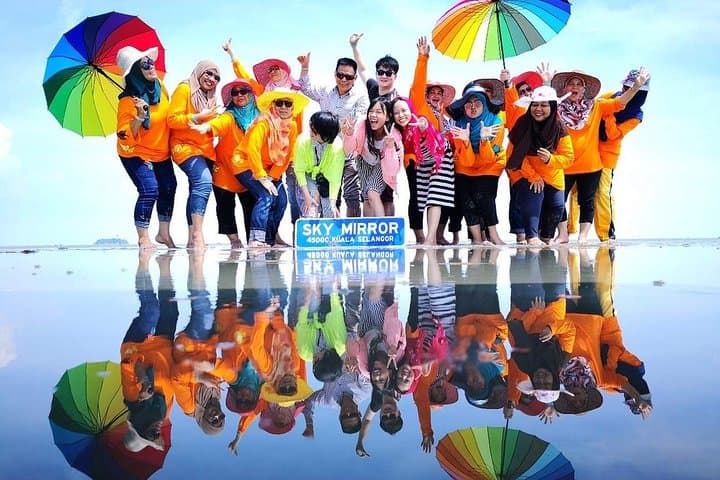Sky Mirror (Sasaran Beach) Tour — Kuala Selangor’s Reflective Sandbar Experience
