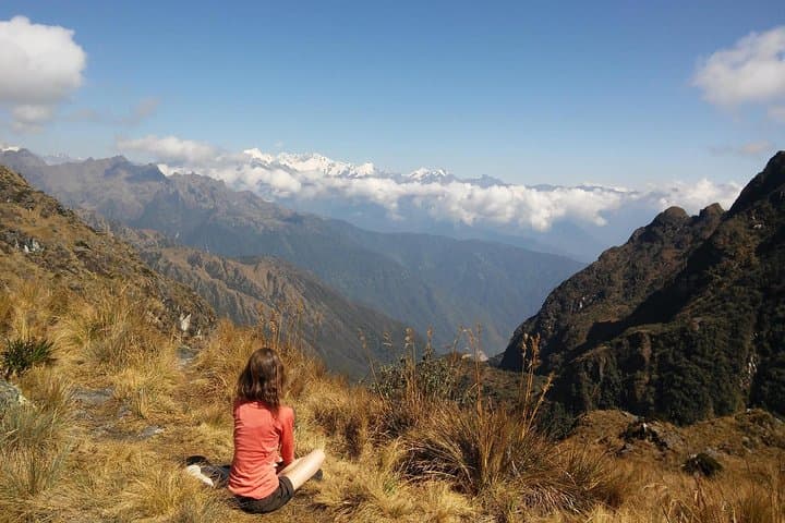 Classic Inca Trail 4-Day Trek to Machu Picchu — 43 km Pilgrimage Guide