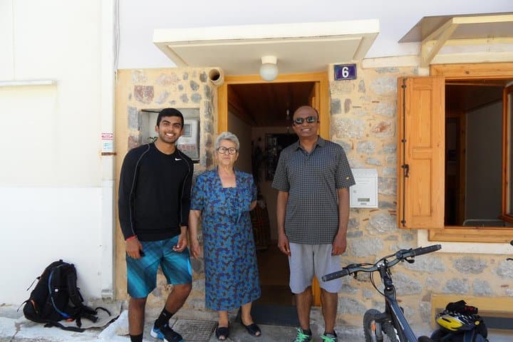 Cycle Nafplio: 3-in-1 Sightseeing, Tasting & Beach Ride photo 2