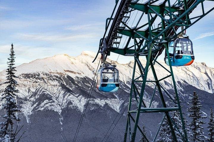 Banff Winter Wonder Tour & Nightrise Gondola Experience