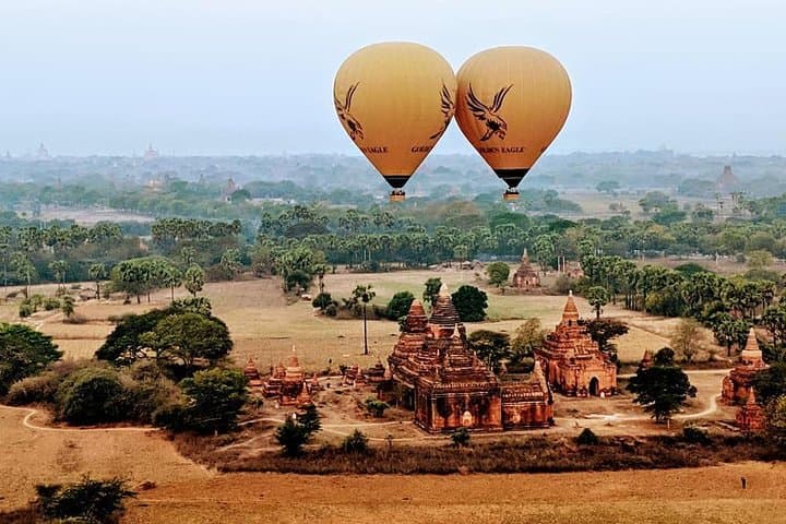 Sunrise Hot Air Balloon Over Bagan — Golden Eagle Ballooning Myanmar photo 5