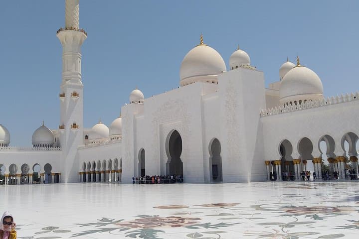 Abu Dhabi Private 8-Hour Highlights Tour with Professional Driver photo 6