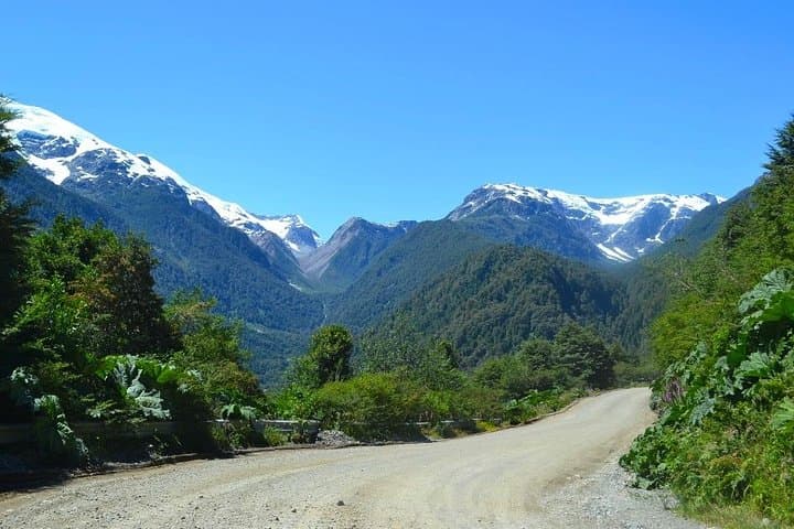 Cochamó Valley Day Hike: Forest Trails, Hanging Bridge & Osorno Views photo 4
