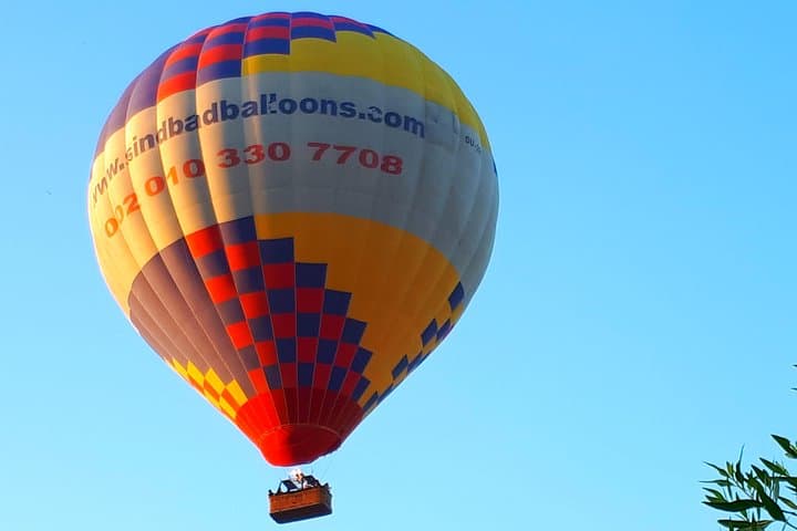 Hot Air Balloon Over the Valley of the Kings — Sunrise Flight Above Luxor