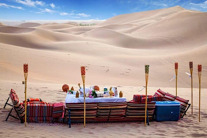 Abu Dhabi Private Desert Sunset Dune Dinner and Dune Bashing Experience