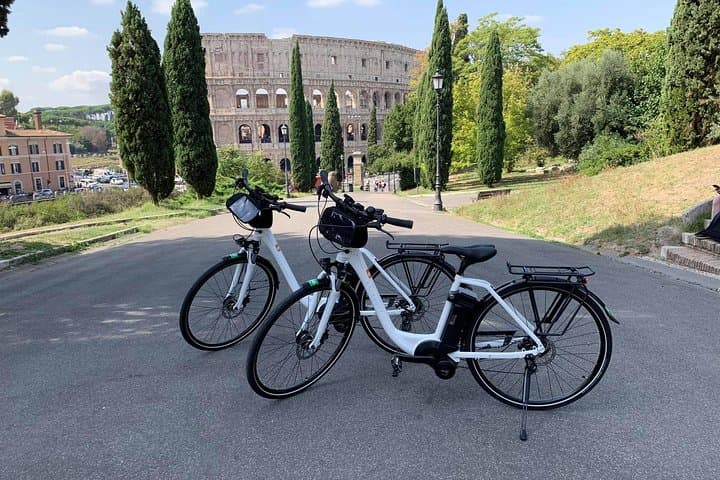 Rome Sunset E‑Bike Tour — Friccico de Luna Assisted Cycling photo 3