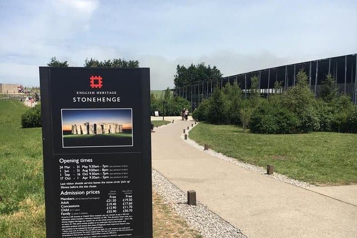 Private Afternoon Trip from London to Stonehenge with Entry & Audio Guide photo 3