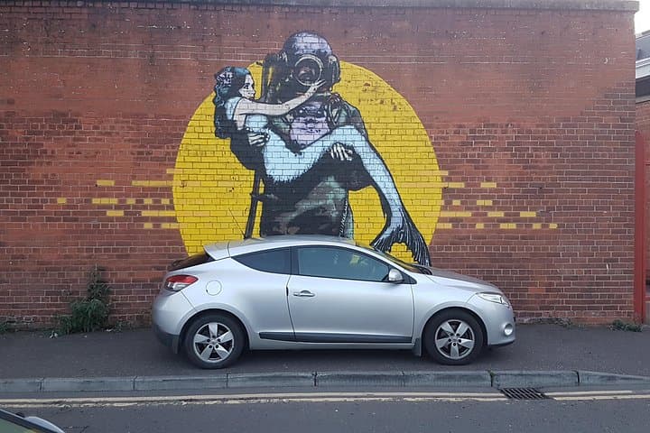 Belfast Street Art & Live Music Walking Tour — Cathedral Quarter Small-Group Experience photo 4