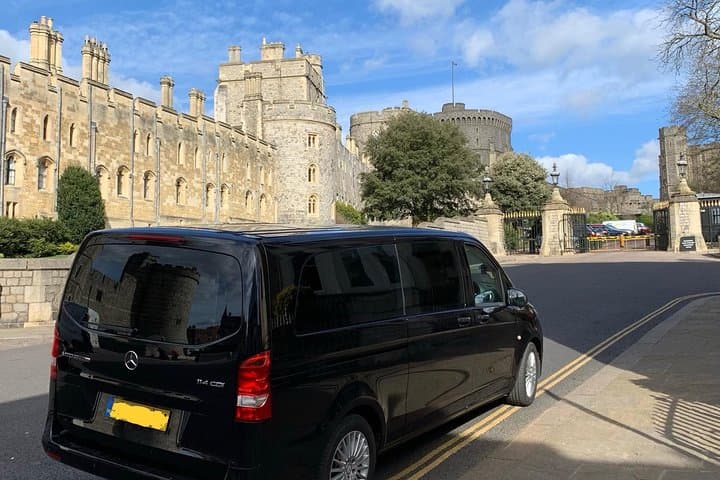 Private Shore Excursion: Southampton to Windsor Castle in 5 Hours photo 3
