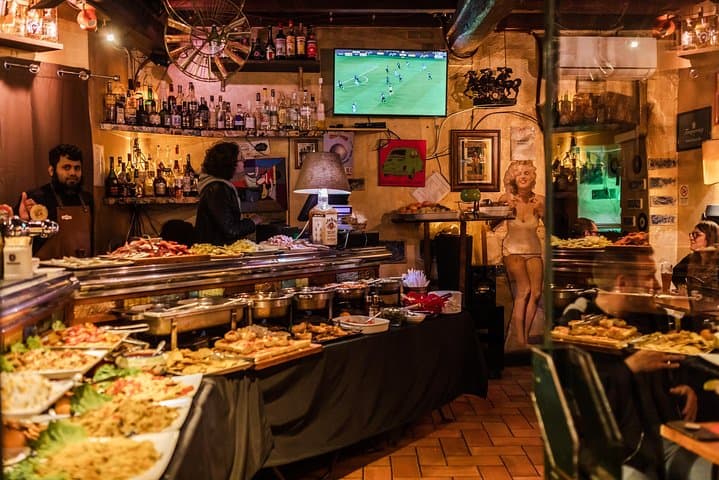 Navigli Aperitivo: Private Milanese Spritz Crawl with a Local Host
