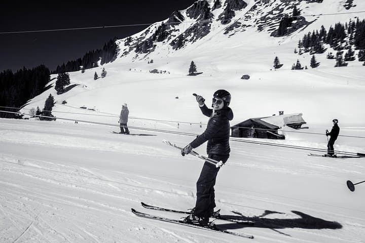 Private Ski Instructor on Titlis: Engelberg Personalized Ski Lessons photo 4