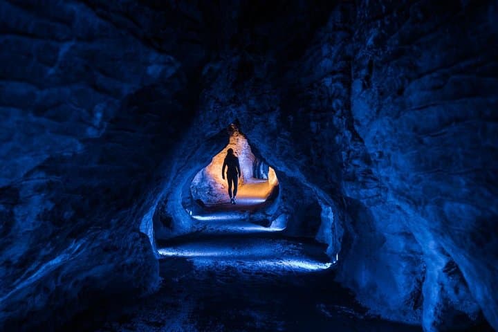 Beneath the Waikato: Waitomo Glowworm & Ruakuri Twin Cave Day Tour From Auckland