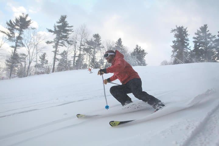 City Slopes: Beginner Snowboarding and Skiing Near Riga photo 2